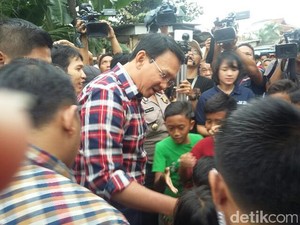 Detik-detik Ahok Ditolak Segelintir Warga Saat Blusukan di Rawa Belong