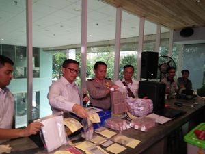 Petinggi Pelindo III Gunakan PT AMK Sebagai Perusahaan Kamuflase untuk Pungli