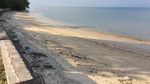 Jalan Mulus Pinggir Pantai, Ini Bukan Hawaii Tapi Lombok