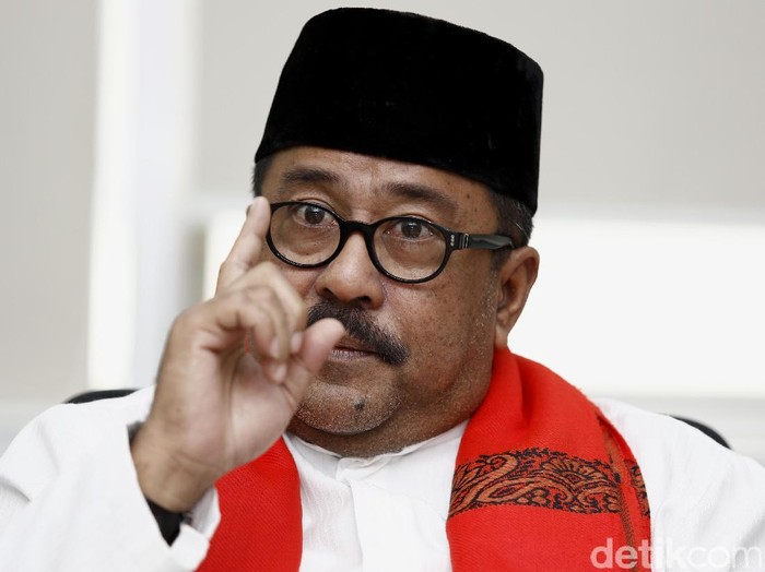 Mau Stop Ngebul Setelah Puluhan Tahun Jadi Perokok? Bisa, Rano Karno Buktinya