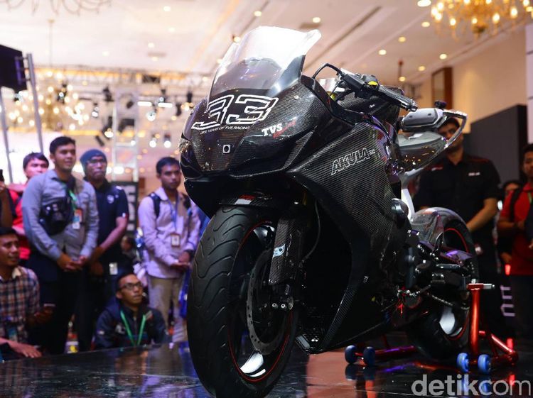 TVS Pamerkan Motor Sport TVS Akula 310