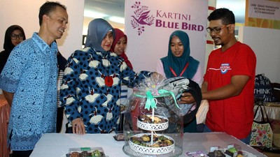 Kartini Blue Bird Meriahkan Makassar Expo 2016