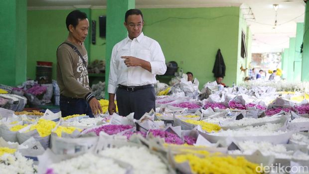 Anies di Pasar Kembang