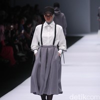 Busana Karya Desainer Rani Hatta mengangkat tema Spring/Summer 2017 Jakarta Fashion Week 2017. Senayan City. Jakarta. [Foto: Mohammad Abduh/Wolipop]
