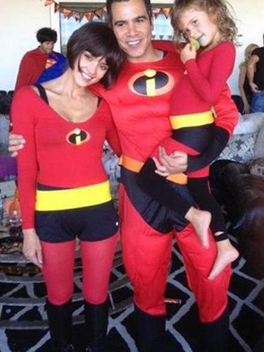  Minyak Zaitun & Kelapa, Rahasia Rambut Sehat & Cantik a la Jessica Alba 