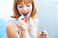 Ditambah Esktrak Kulit Kacang, Cokelat Susu Jadi Lebih Sehat dan Rasanya Manis Enak