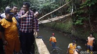 Terlihat Kalisari nampak sangat bersih.
