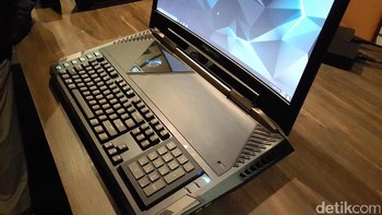 Predator 21 X dibekali prosesor terbaru bikinan Intel. Yakni Core i7 generasi ketujuh yang diumumkan dengan sandi Kaby Lake. Ditambah lagi yang didapat adalah versi unlocked. Foto: yud/detikINET