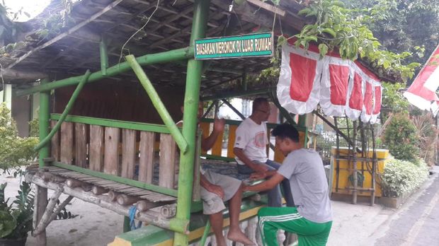 Unik, Desa di Sidoarjo Ini Melarang Keras Warganya Merokok di Rumah