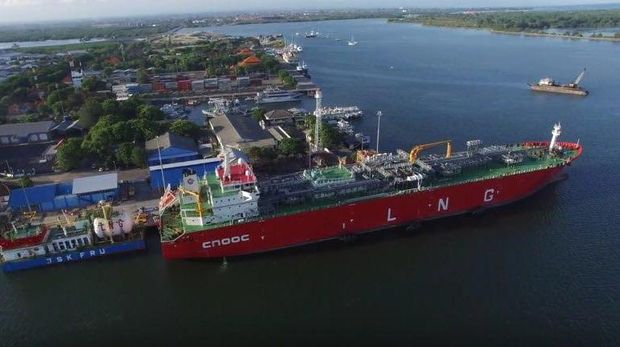 Fasilitas 'Bongkar Muat' Gas di Pelabuhan Benoa Bantu PLN Hemat Rp 4 M/Hari