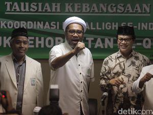 Ali Mochtar Ngabalin Masuk Istana, PDIP: Jokowi Tidak Dendam