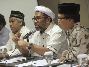 Kata Ngabalin soal Umrah Politik Prabowo-Amien Rais-PA 212