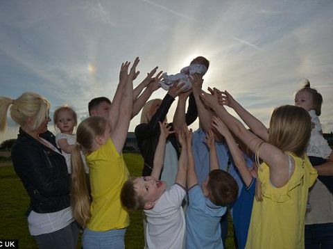 Kecanduan Hamil, Wanita Ini Melahirkan Anak ke-12