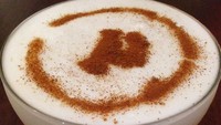 Pisco Sour aslinya merupakan minuman nasional Peru yang memakai alkohol. Tapi Pavela menjadikannya mocktail tanpa alkohol. Terbuat dari air jeruk nipis yang diberi foam putih telur dan kayu manis. Rasanya asam segar.