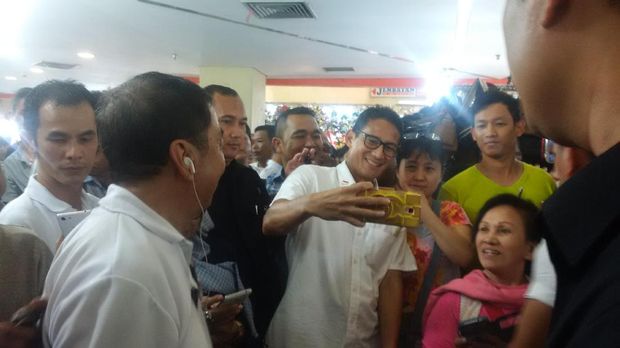 Sandiaga di Mangga Dua