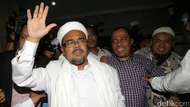 Seputar Biaya Hidup hingga Harga Sewa Rumah Habib Rizieq di Saudi