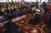 Toleransi sejak Dini, Siswa 5 Agama di Purwakarta Berbaur Makan Bersama
