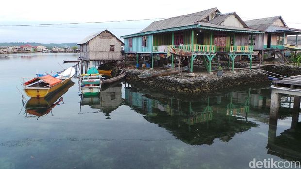Pemukiman Suku Bajo Mantigola dibangun di atas karang (Bonauli/detikTravel)