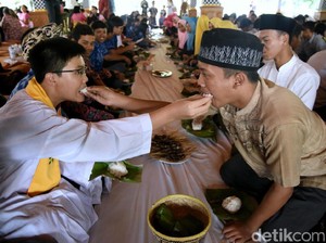 Toleransi sejak Dini, Pelajar 5 Agama di Purwakarta Berbaur Makan Bersama