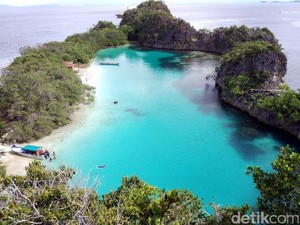 Satu Lagi Keajaiban Alam dari Raja Ampat, Laguna Cantik Pulau Rufas