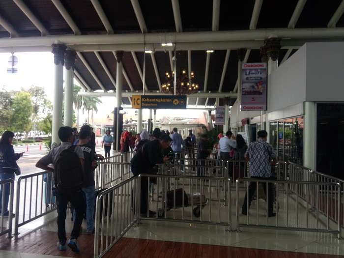 Suasana Bandara Soekarno-Hatta Jelang 4 November: Lengang