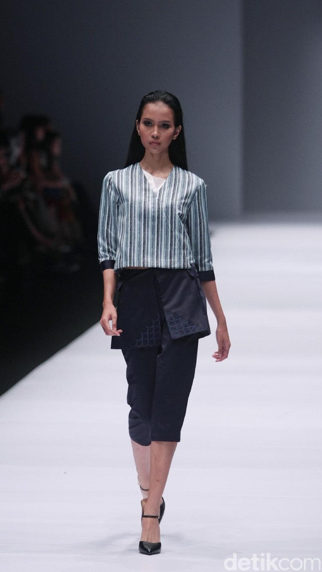 Bateeq by Michelle Tjokrosaputro. mengangkat tema Catena di Jakarta Fashion Week 2017. Senayan City. Jakarta. [Foto: Mohammad Abduh/Wolipop]