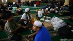 Pendemo Ahok Mulai Berdatangan di Petamburan