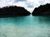 Warna air laut di laguna ini toska cerah (Sukma/detikTravel)