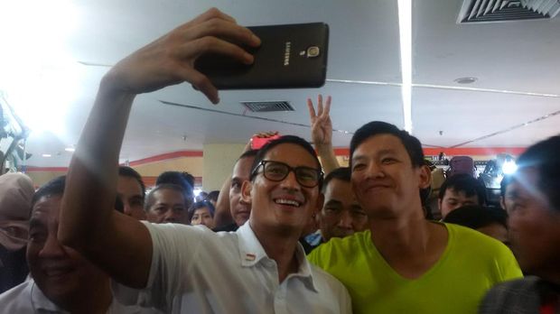 Sandiaga di Mangga Dua