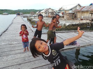 Mengenal Suku Bajo Mantigola di  Wakatobi