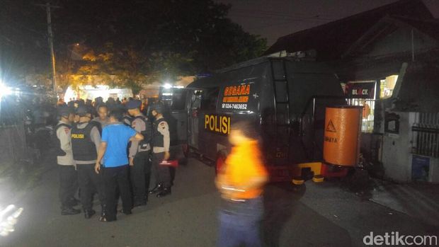 Paket Mencurigakan Dikirim ke Sebuah Rumah di Semarang, Gegana Turun Tangan