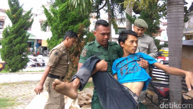 Puluhan Pengemis dan Anak Punk Terjaring Razia di Banda Aceh