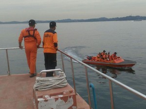 Pencarian Korban Kapal TKI Tenggelam di Batam Dilanjutkan