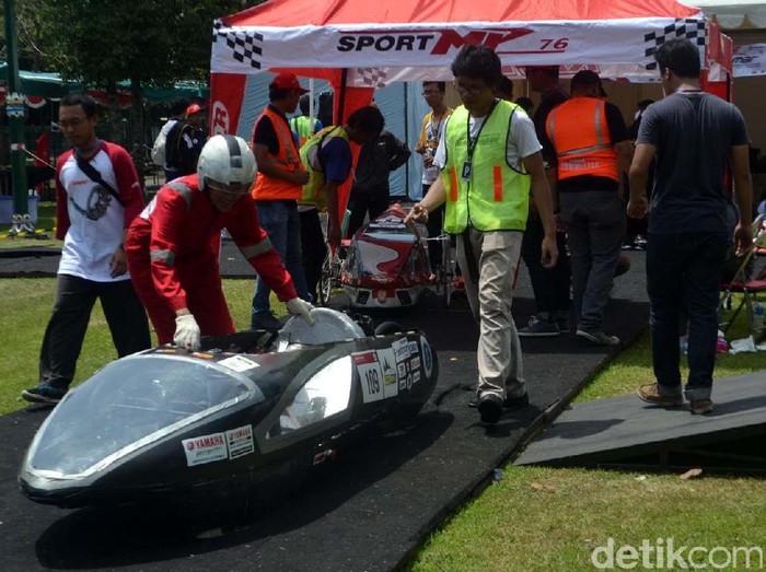 Serunya Persaingan Mobil Hemat Energi di Jogja