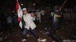 Massa Demo 4 November dan Polisi Bentrok