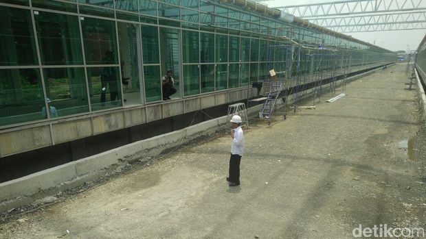 Proyek Kereta Bandara Soetta Disatroni Jokwi Hari Siang Ini