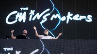 Dear fans, mari doakan The Chainsmokers bisa berjaya pada Grammy tahun ini ya! Foto: Isaac Brekken/Getty Images for iHeartMedia