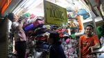 Ada Demo, Pasar Tanah Abang Tutup Lebih Cepat
