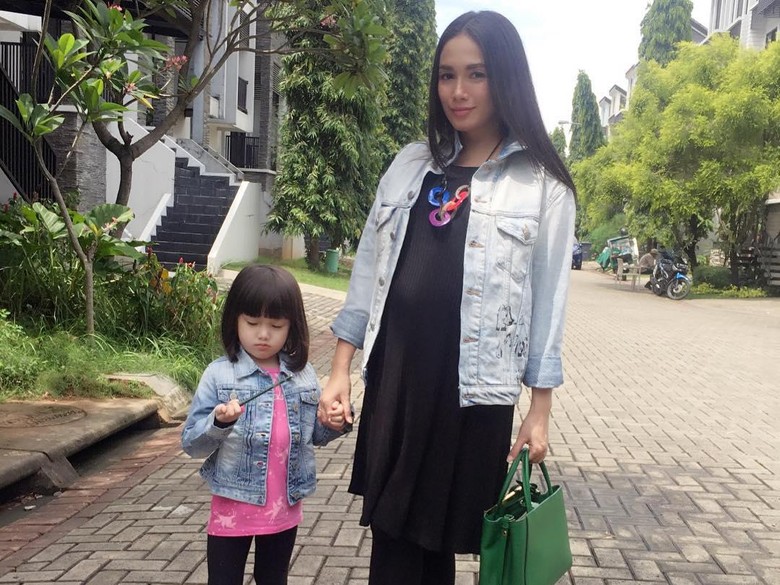 Teruntuk Artis yang Dituding Pelakor, Dengar Pesan dari Ussy Sulistyawati! Teruntuk Artis yang Dituding Pelakor, Dengar Pesan dari Ussy Sulistyawati!