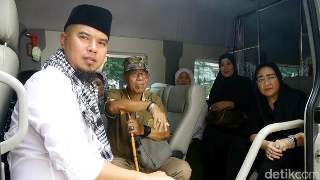 Giliran Kubu Ahmad Dhani Cs Bicara Soal Penangkapan dan Dugaan Makar