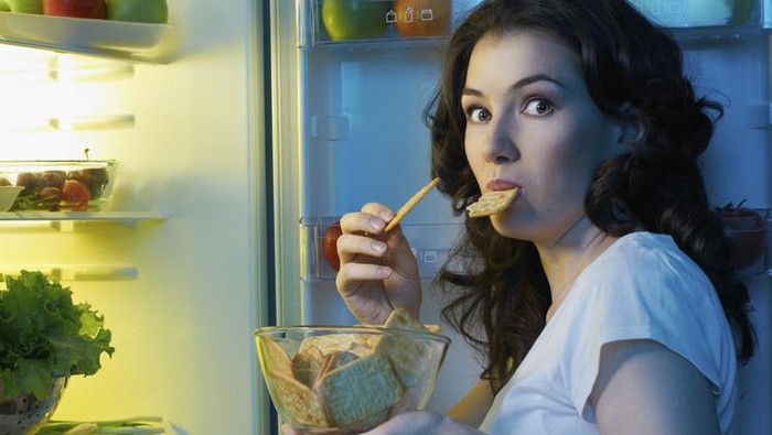 Lapar tengah malam itu normal (Foto: iStock)