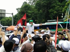 Masjid Istiqlal Penuh, Pendemo Ada yang dari Banyuwangi