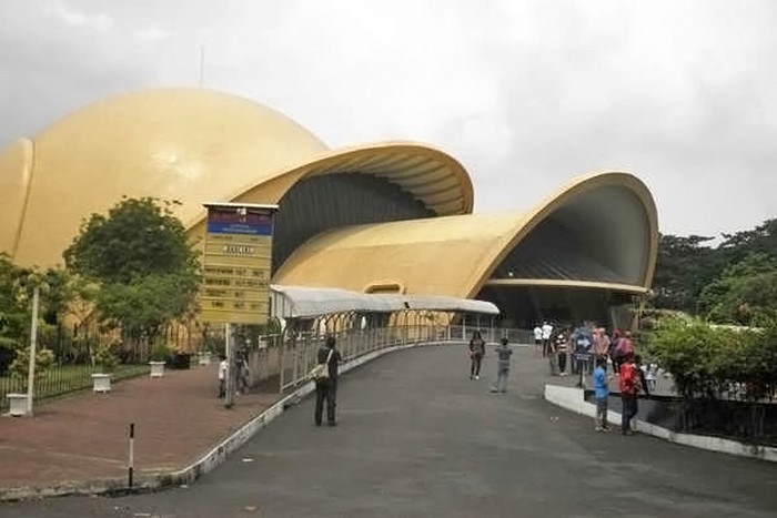 Anjungan di TMII Anjungan di TMII