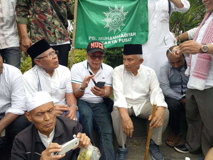 Amien Rais Ngaso di Bundaran Patung Kuda