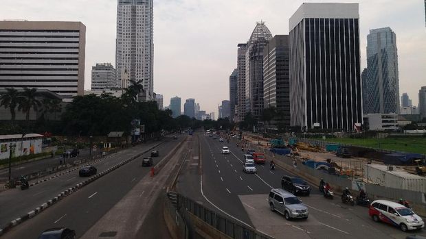 Jakarta Lengang, Semanggi-Bekasi Hanya 30 Menit