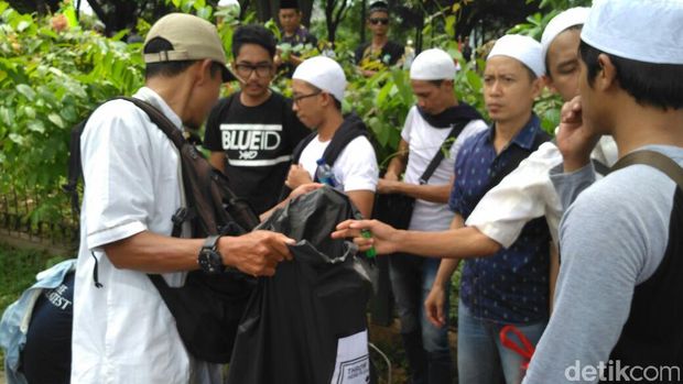 Tertibnya Demo 4 November, Jalur yang Dilewati Demonstran Bersih dari Sampah 