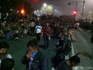 Depan Istana Merdeka Mulai Kondusif, Polisi dan TNI Mulai Santai