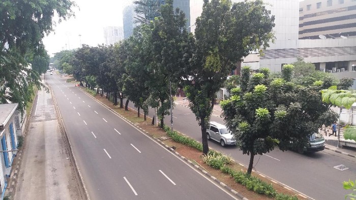Di Depan Istana Penuh Pendemo 4 November, Semanggi dan Sudirman Lengang