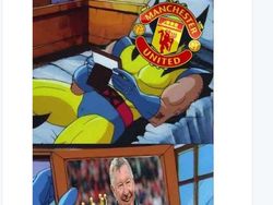 Dibekuk Fenerbahce, MU Jadi Bahan Meme