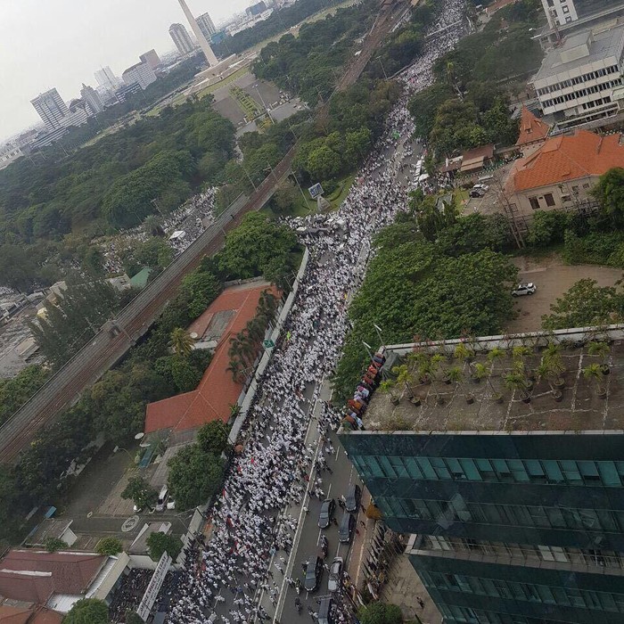 Massa Demo 4 November Menyemut di Depan Gambir, Begini Penampakannya